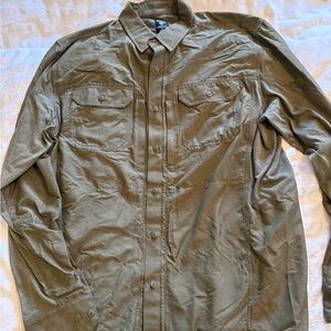 Men’s Lg Kuhl long sleeve button up performance shirt